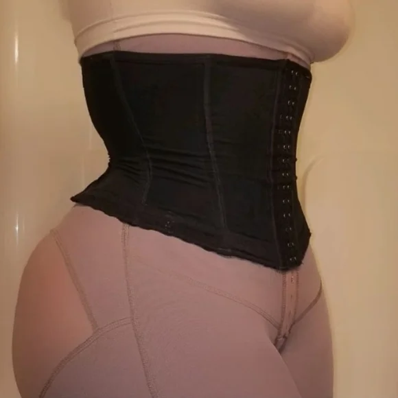 Silhouette Waist Cincher Black Size Large (Fits Like A Medium) - Picture 2 of 5